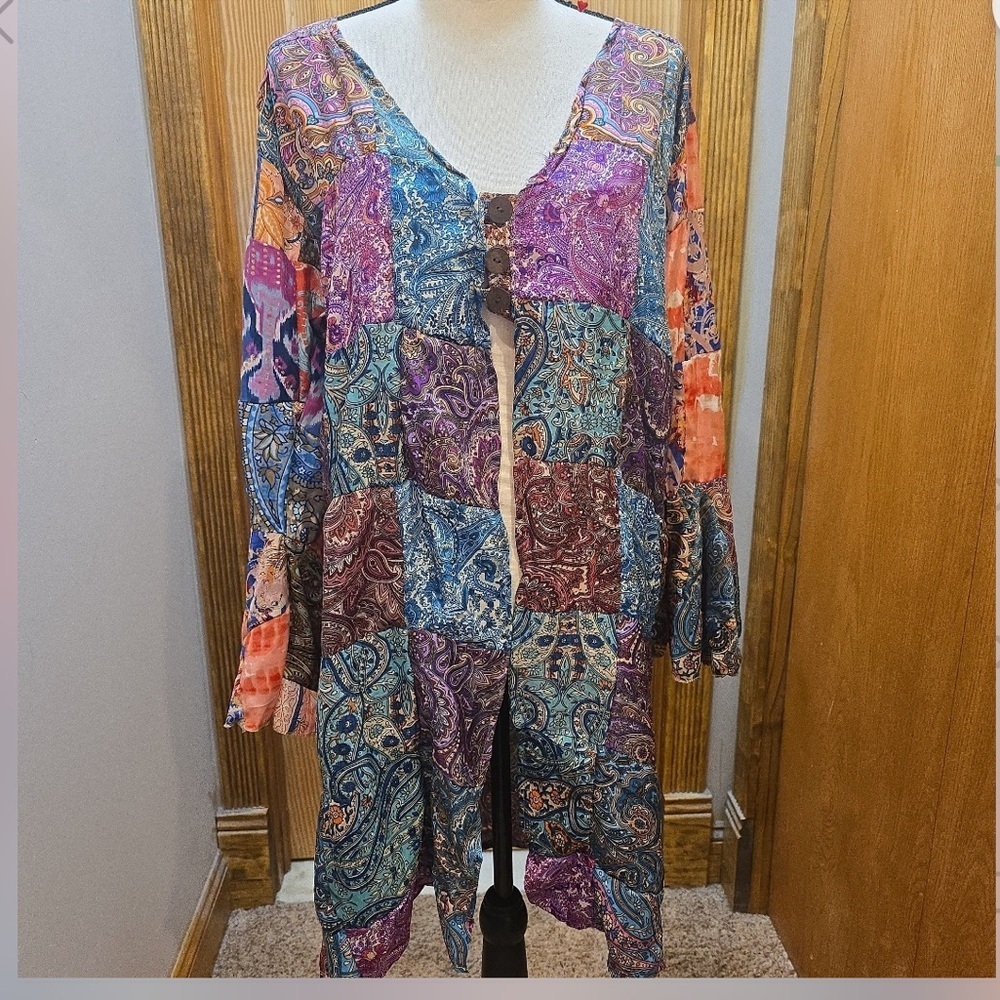 Kathmandu Imports NWT 100% silk kimono button front 23β p2p